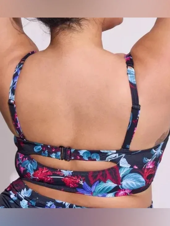 NWT Torrid underwire long-line bikini top featuring a dark floral print - Picture 2 of 10